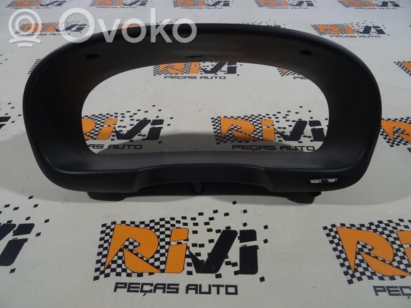Hyundai Santa Fe Instrumentu paneļa dekoratīvā apdare 