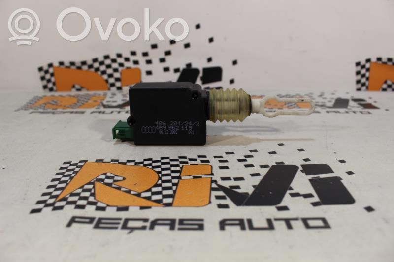 Audi A3 S3 8L Tailgate exterior lock 
