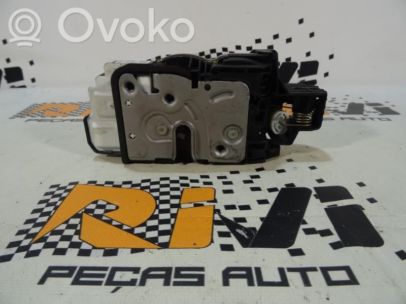 Front door lock   31440392,933380