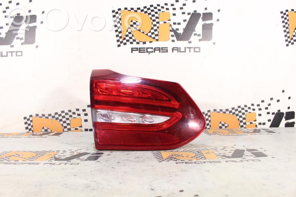 Mercedes-Benz C W205 Luci posteriori del portellone del bagagliaio 