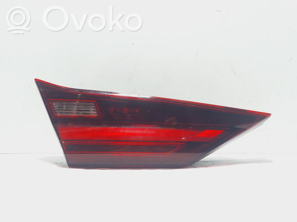 BMW 1 F40 Lampy tylnej klapy bagażnika 