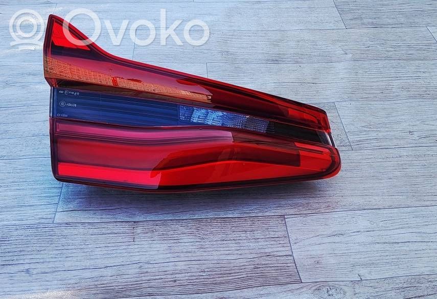 Lampy tylnej klapy bagażnika   7376485,632251,632000