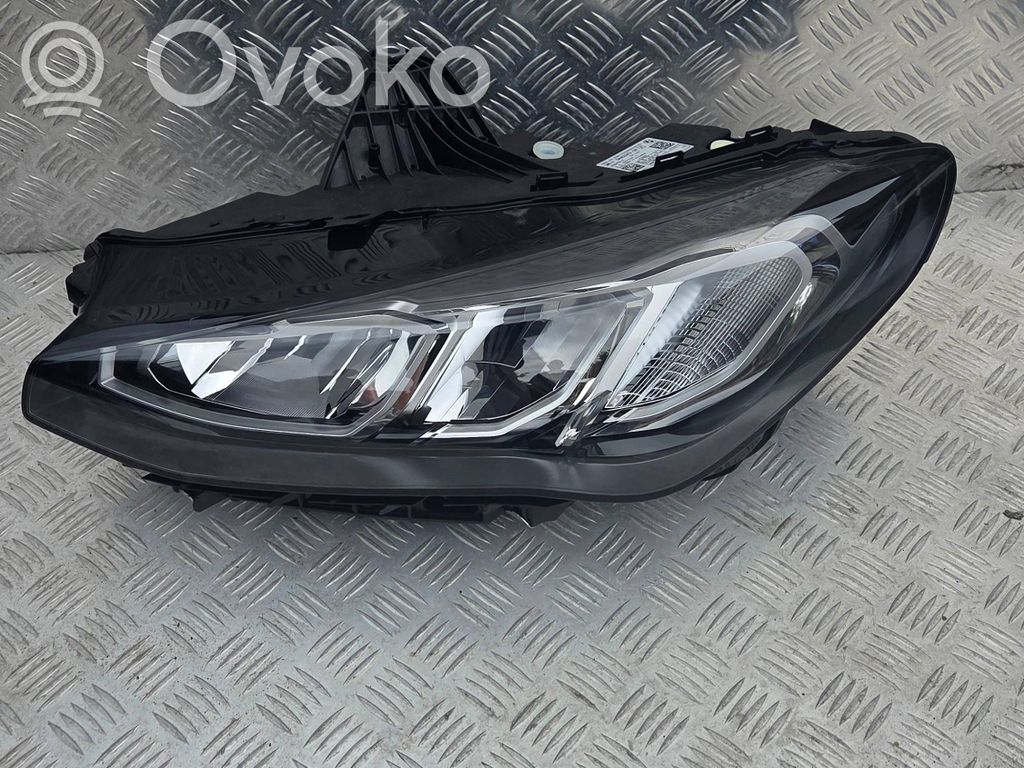 BMW 2 Active Tourer U06 Priekinis žibintas 