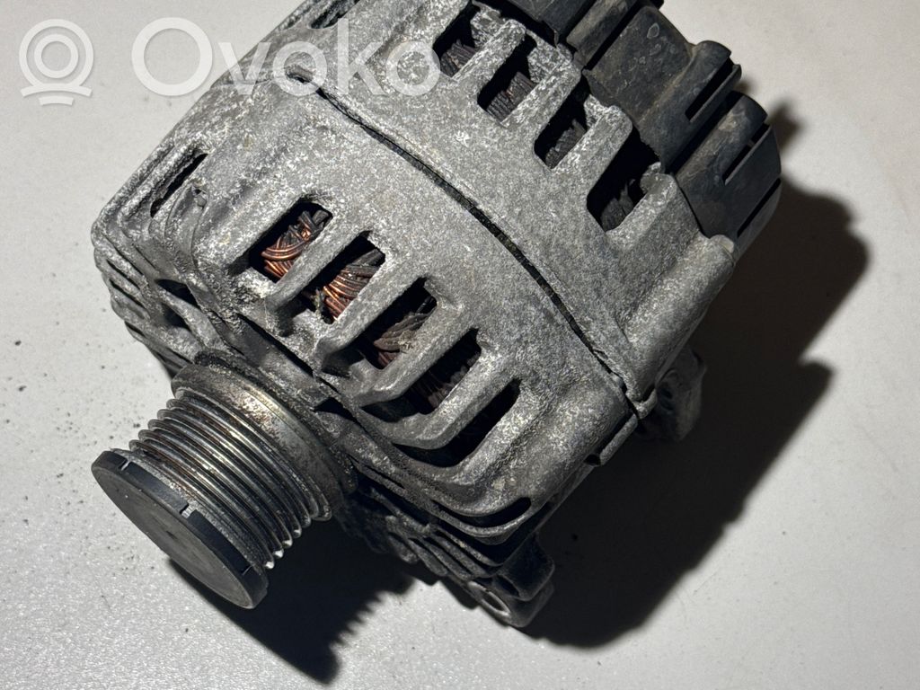 Audi A4 S4 B8 8K Ģenerators 