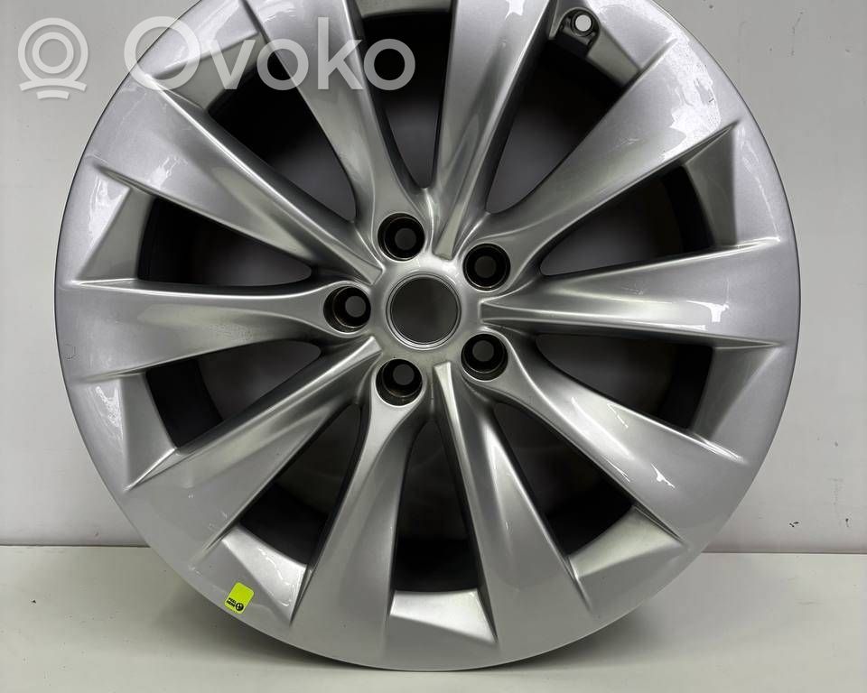 R20-alumiinivanne   102724400B