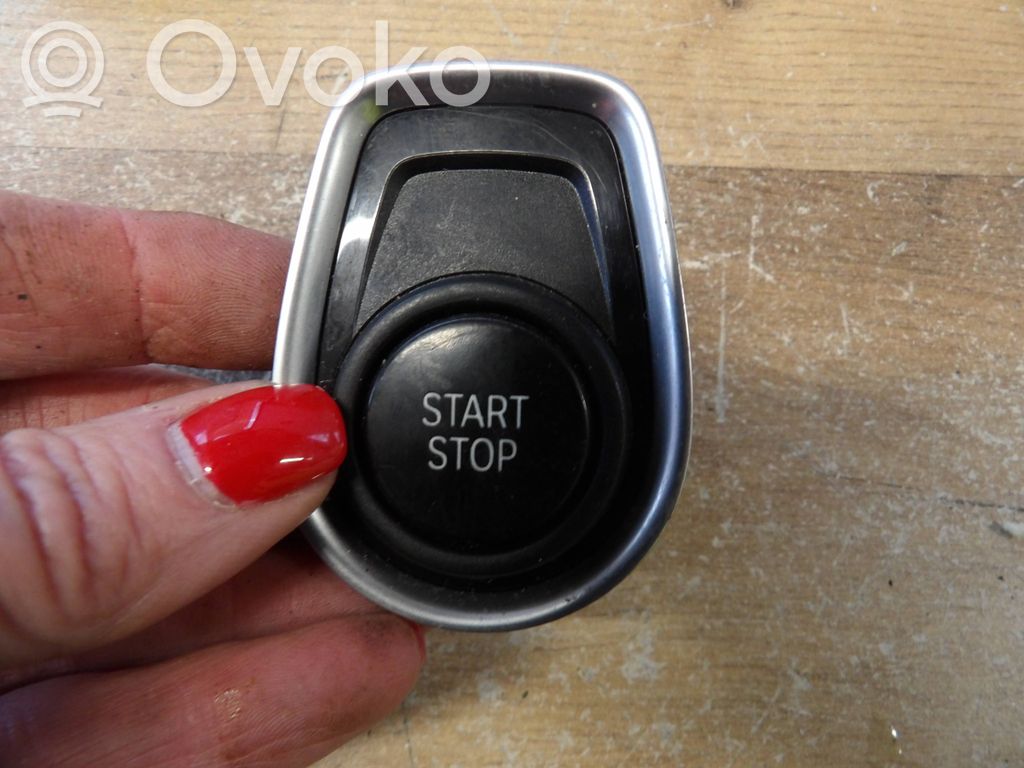 BMW 3 F30 F35 F31 Buton pornire/oprire motor 