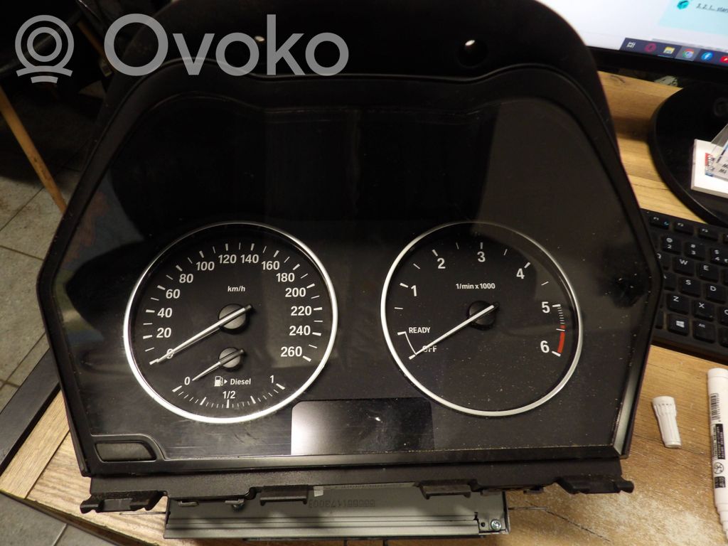 BMW 1 F20 F21 Vitezometru (grup de instrumente) 