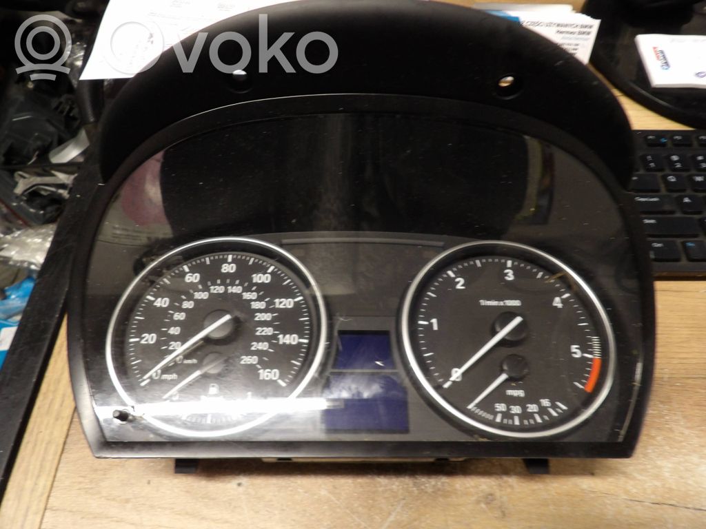 Speedometer (instrument cluster)   9242373,712138847,14369510
