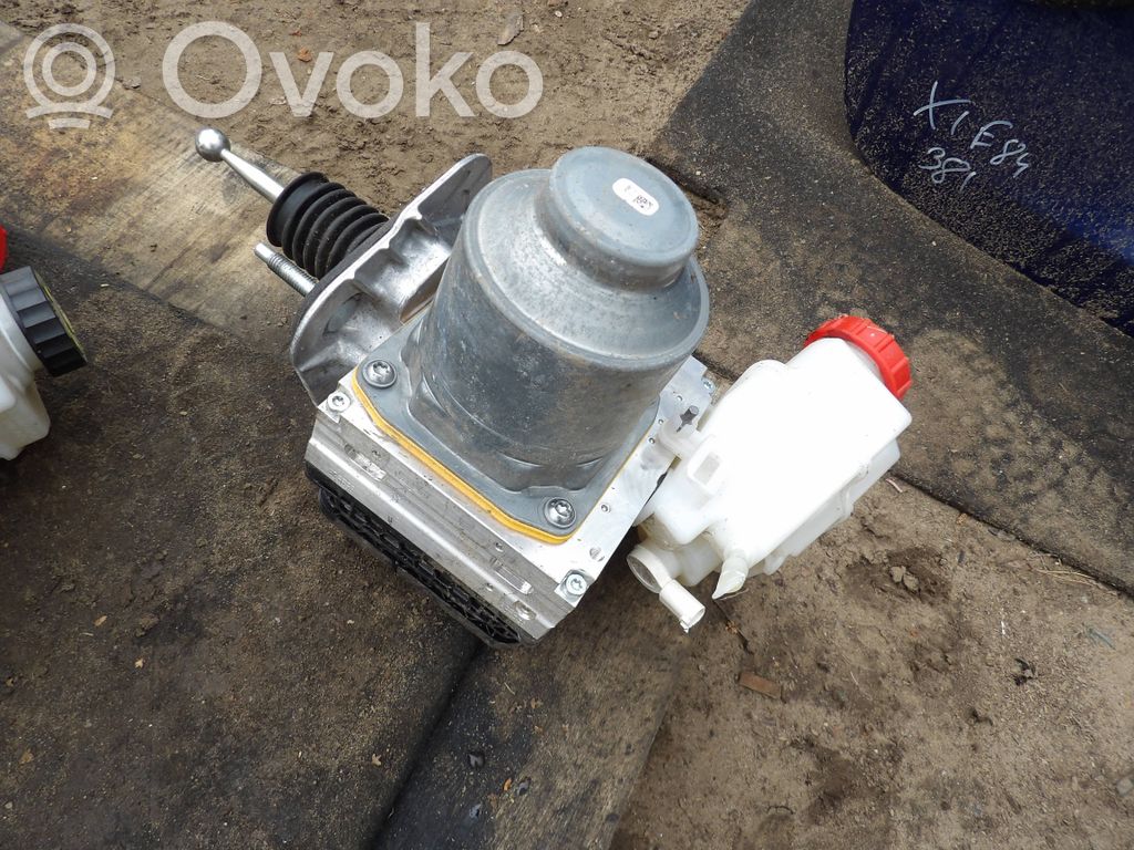 BMW i5 G60 ABS Pump 