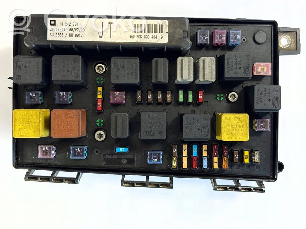 Opel Astra H Módulo de fusible 