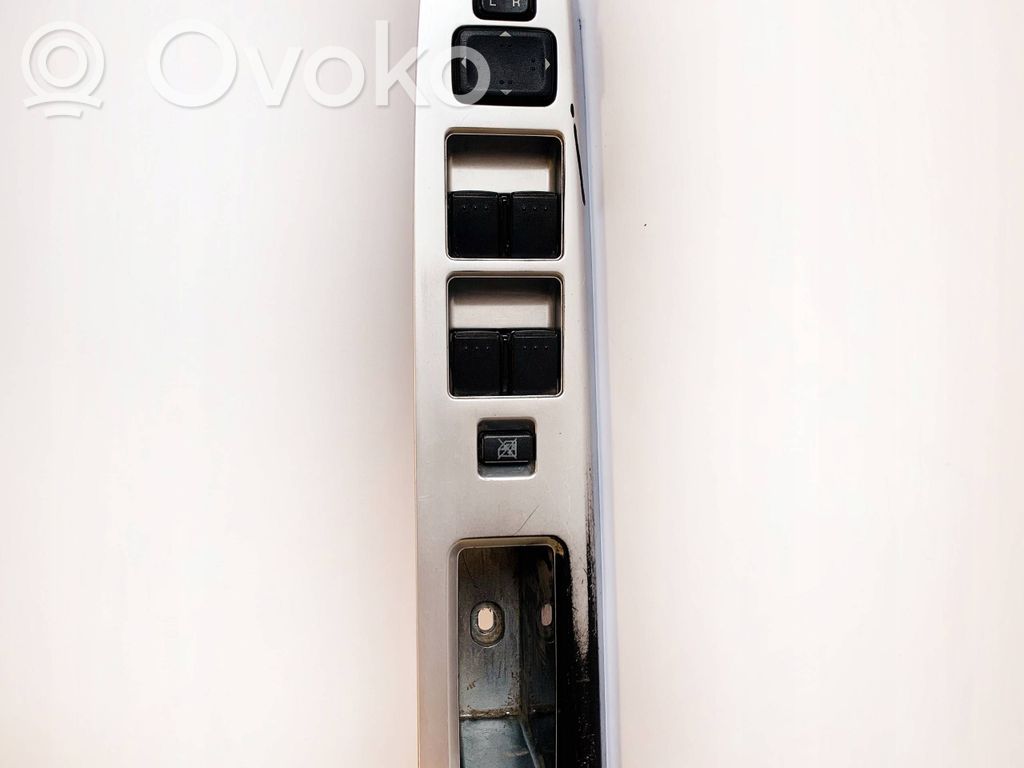 Electric window control switch   CC65684L6C