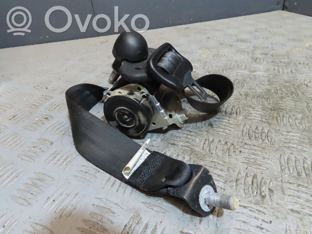 Isuzu D-Max Cinturón trasero 