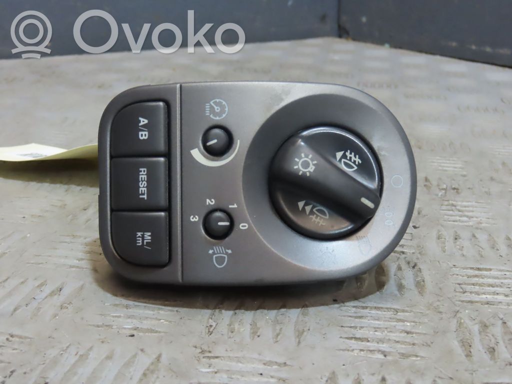 Jaguar X-Type Light switch 