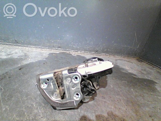 Peugeot 108 Aizmugurē slēdzene 