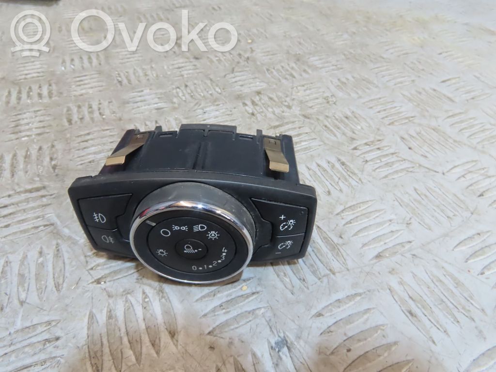 Valokatkaisija   2307251