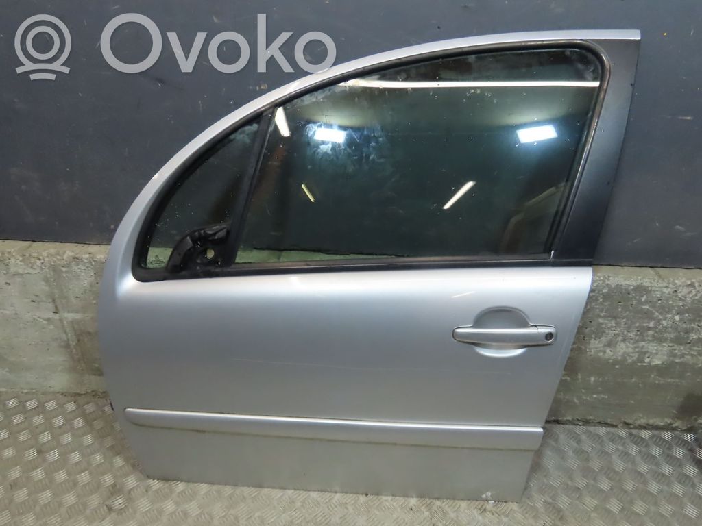 Дверь   9002V1