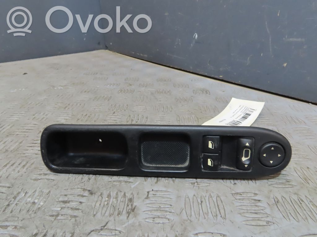 Citroen C4 I Electric window control switch 