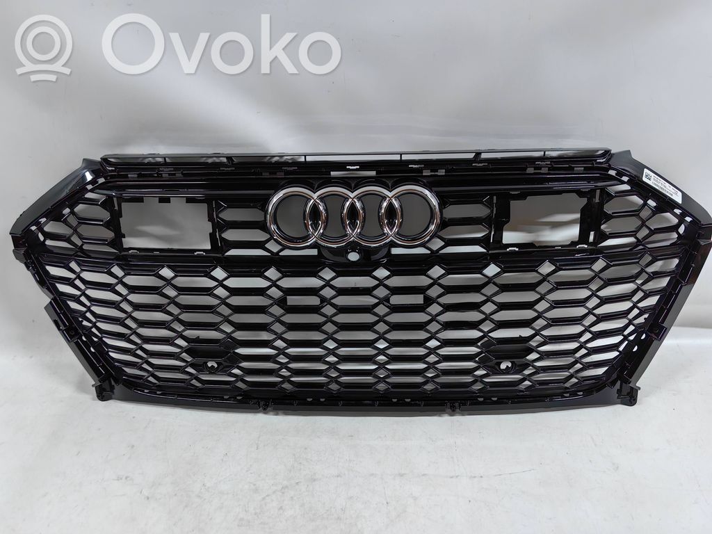 Audi RS7 C8 Etupuskurin ylempi jäähdytinsäleikkö 