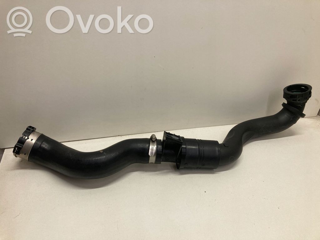 Intercooler hose/pipe   9P437