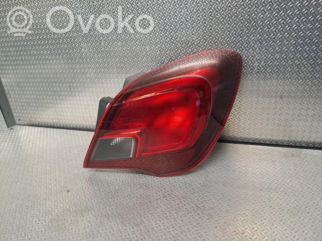 Rear/tail lights   39090649