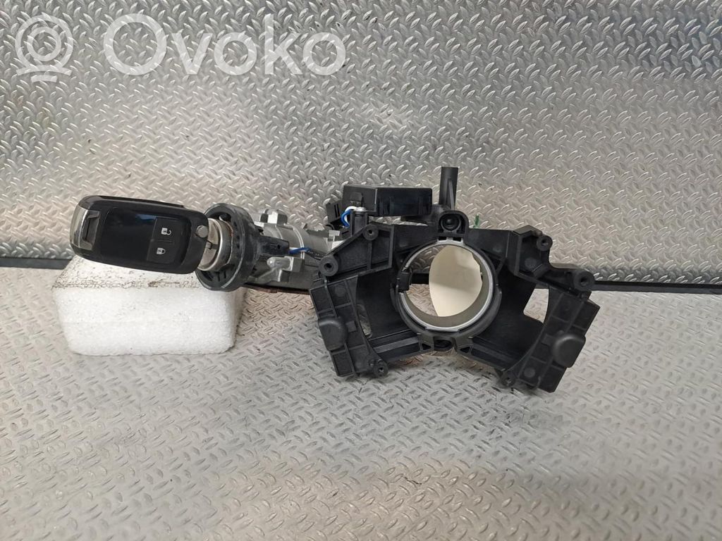 Steering wheel lock   84152486