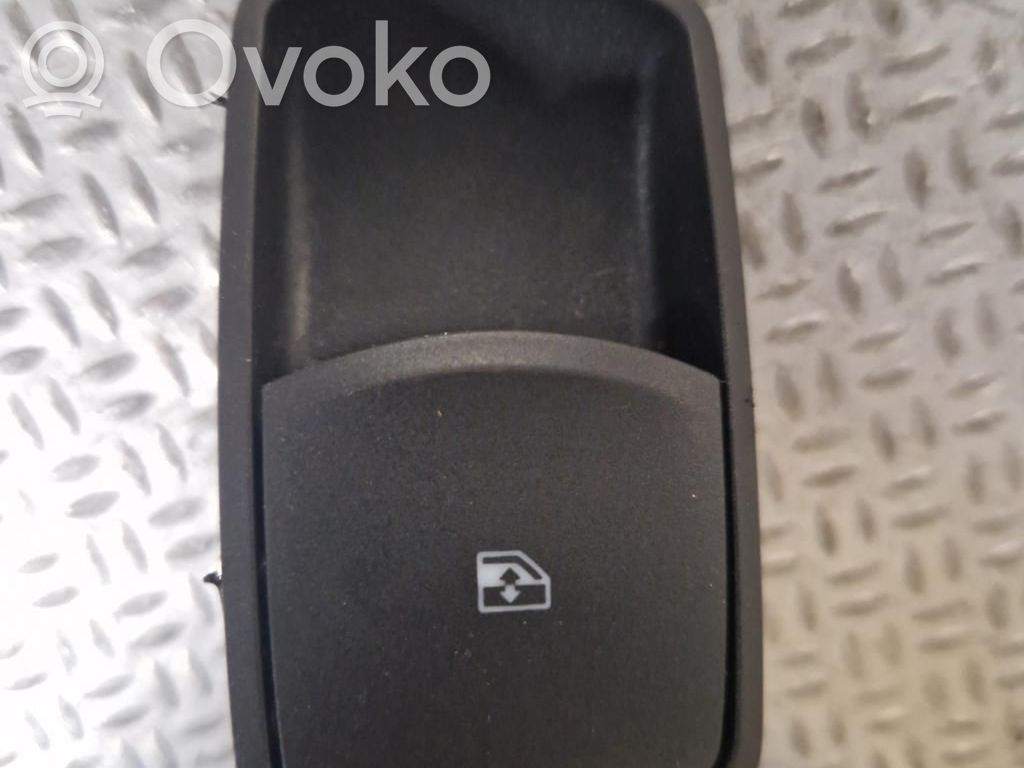 Electric window control switch   13206806