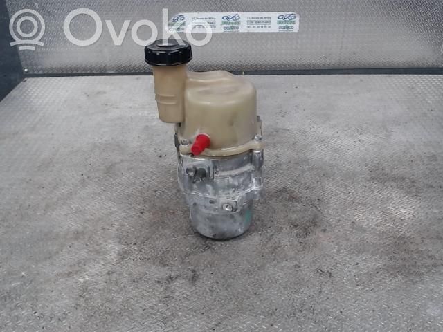 Dacia Duster Power steering pump 