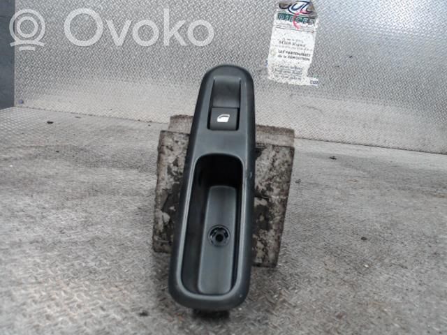 Electric window control switch   96762292ZD