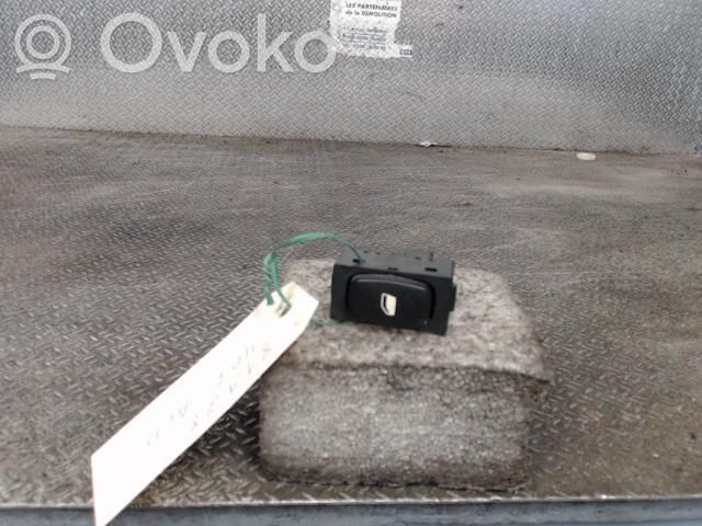 Electric window control switch   6554E8