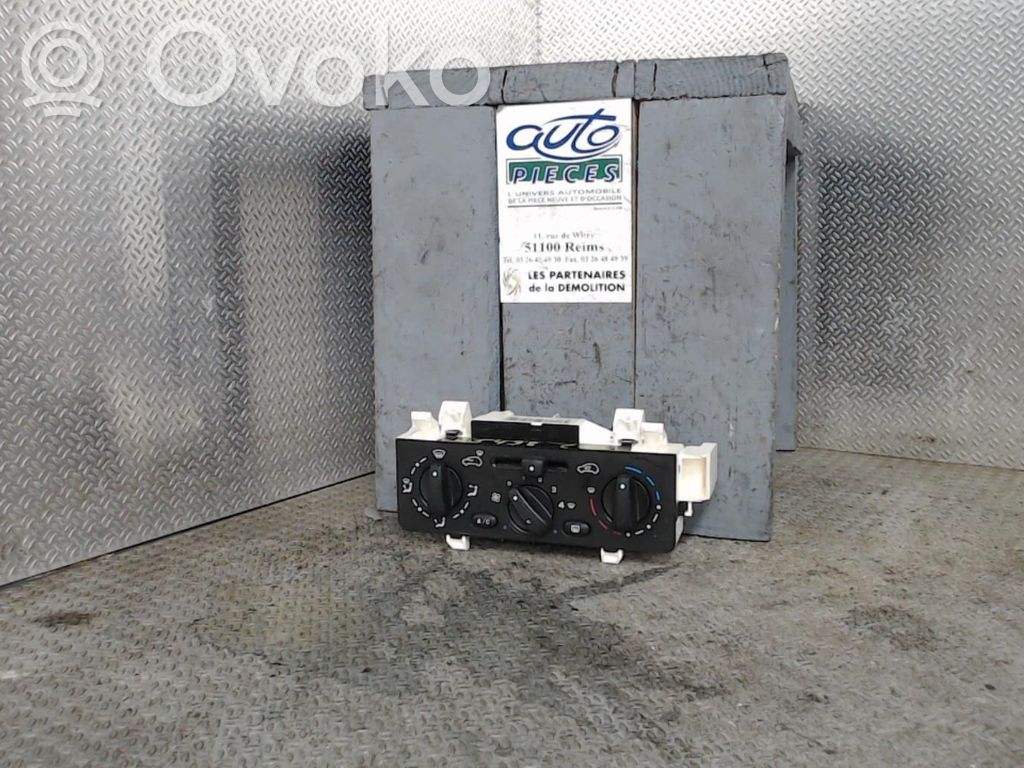 Citroen C3 Climate control unit 