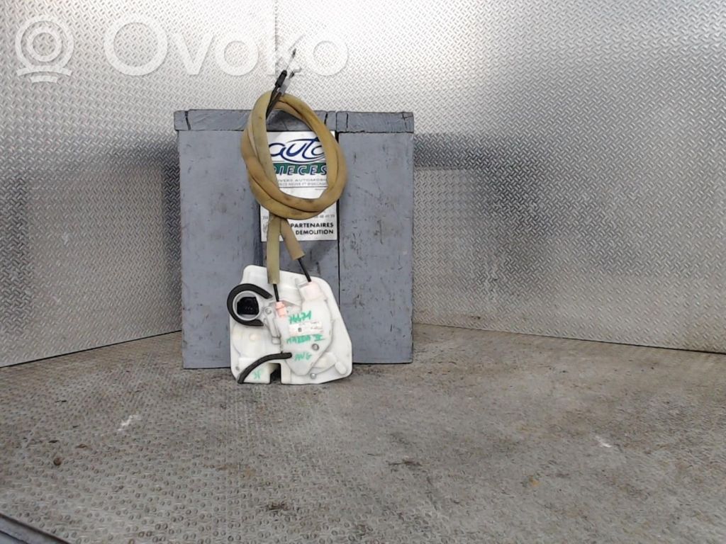 Priekšpusē slēdzene   DJ0159310B