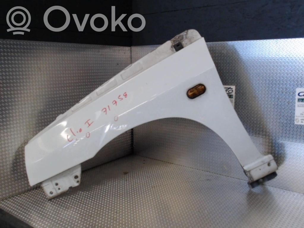 Renault Clio I Sparnas 