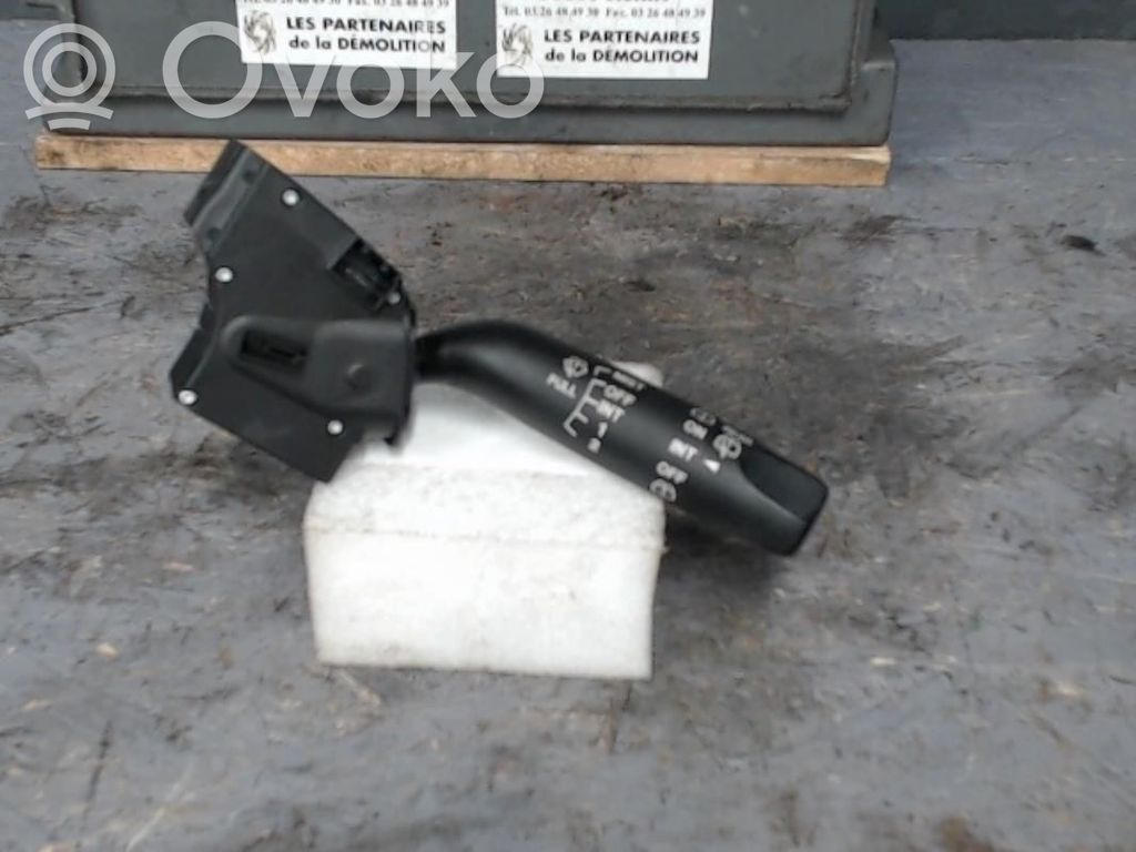 Wiper control stalk   DD1066128