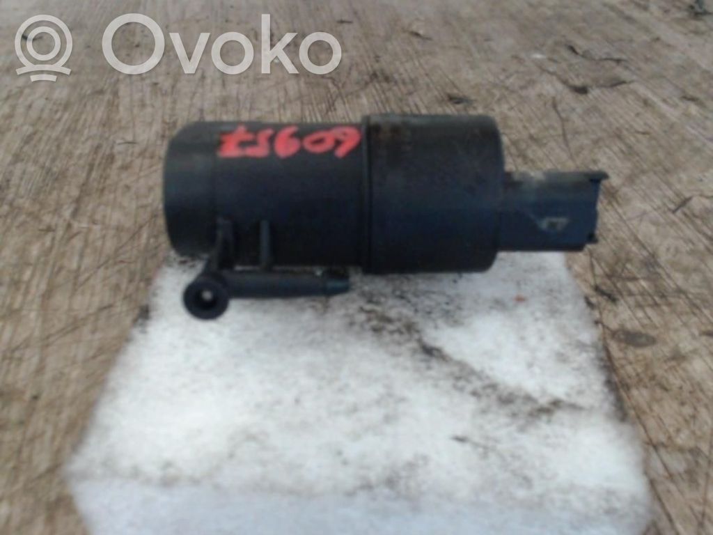 Windscreen/windshield washer pump   8200246091