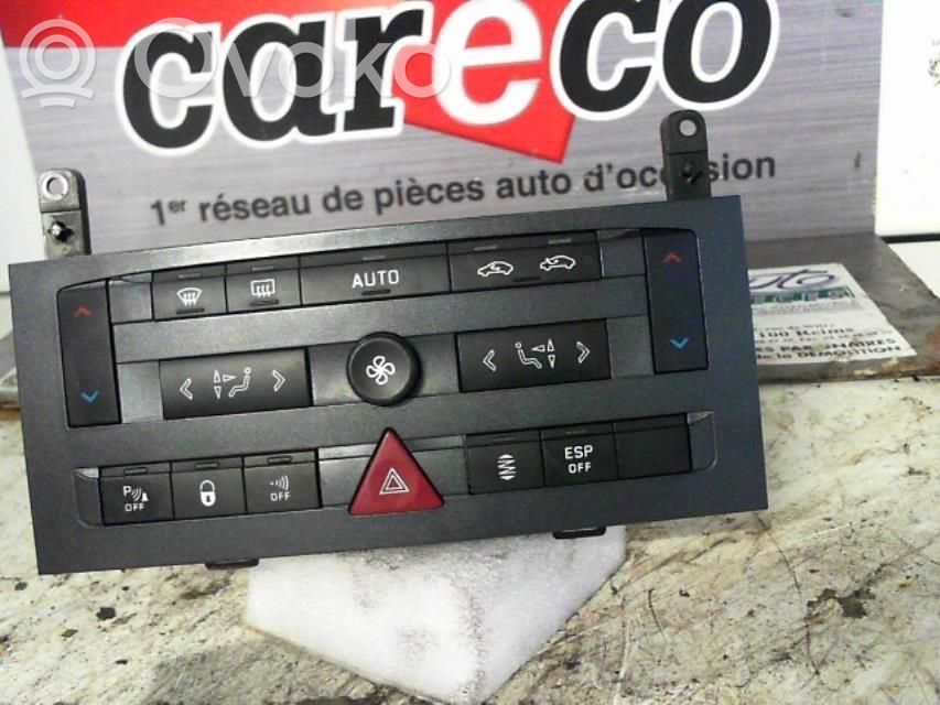 Climate control unit   6451SS