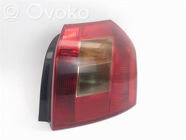 Toyota Corolla E120 E130 Galinis žibintas kėbule 