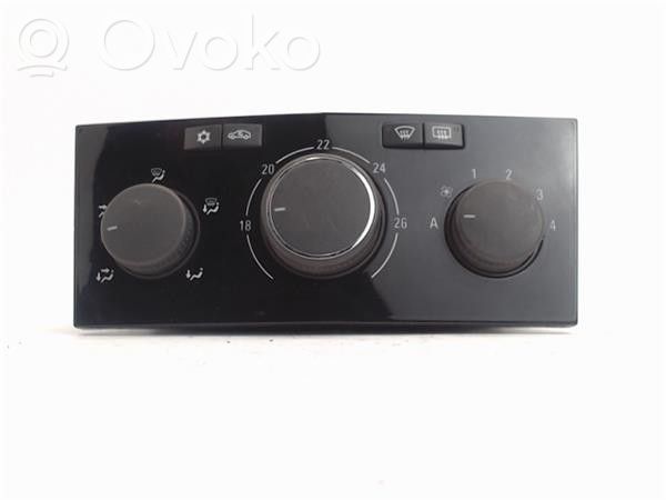Opel Zafira B Climate control unit 