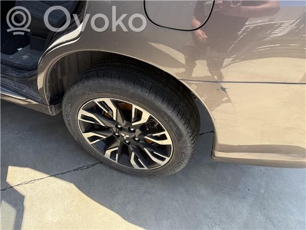 Mitsubishi Outlander Rivestimento paraspruzzi parafango posteriore 