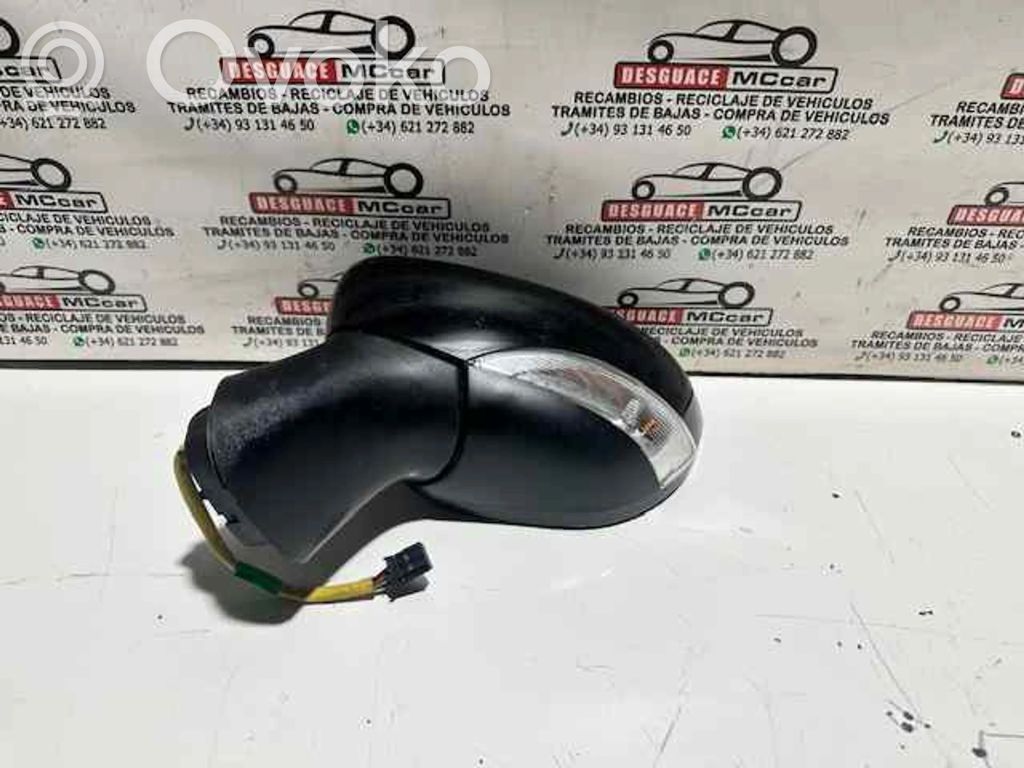 Renault Captur Front door electric wing mirror 