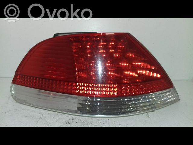 BMW 7 E65 E66 Galinis žibintas kėbule 