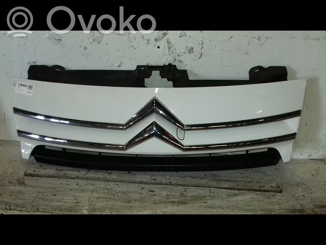 Citroen Jumpy Front bumper upper radiator grill 