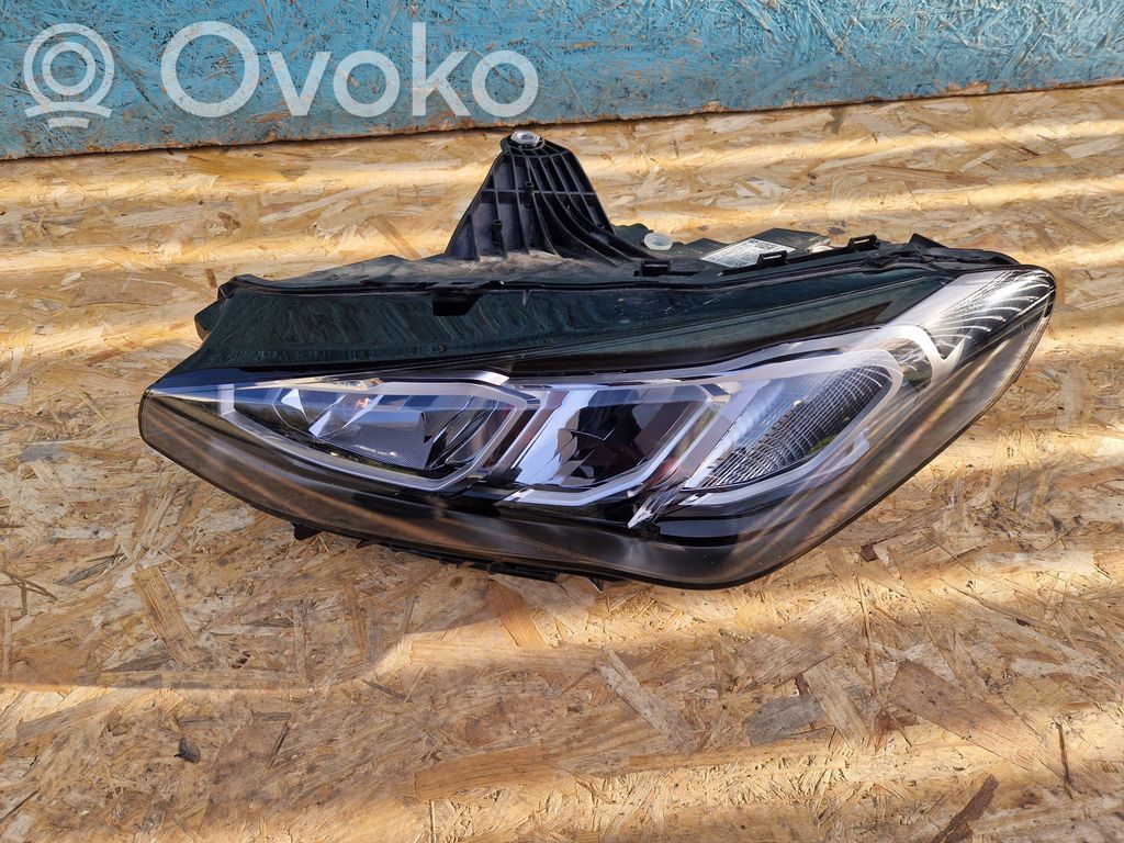 BMW 2 Active Tourer U06 Priekinis žibintas 