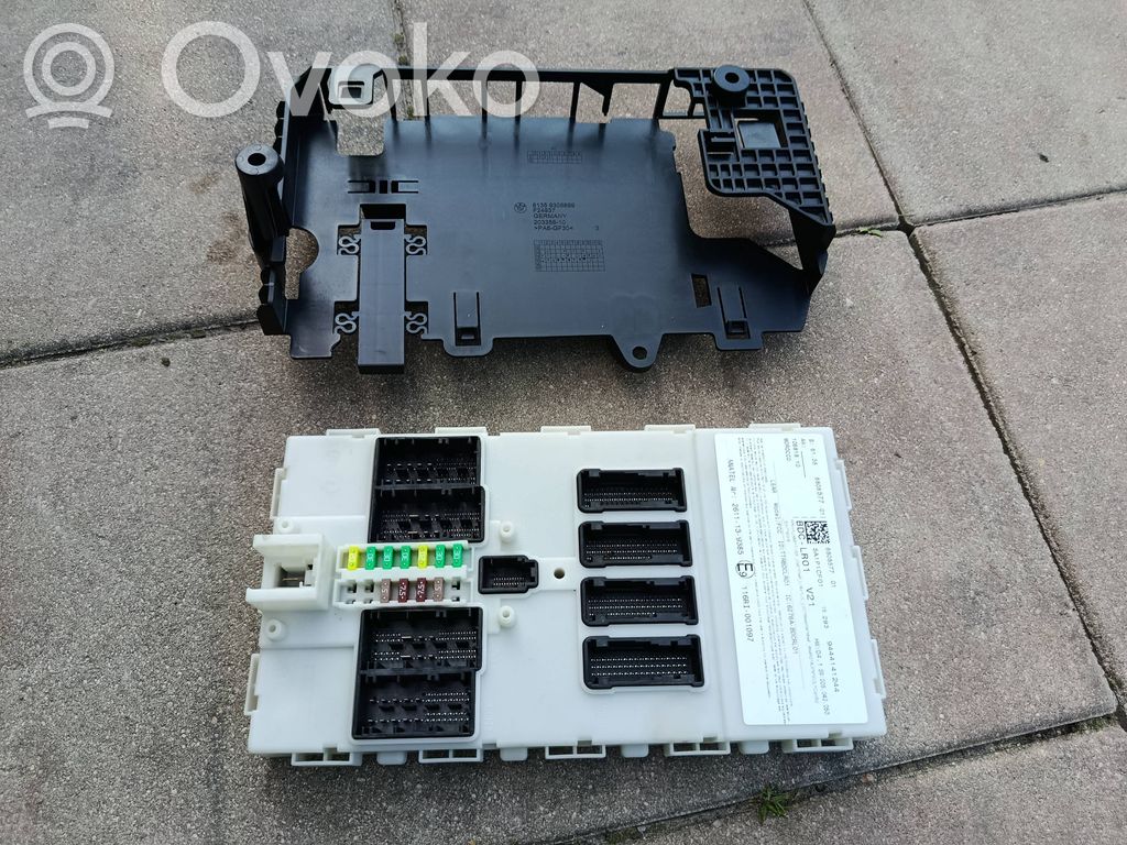 BMW X1 F48 F49 Komforta modulis 