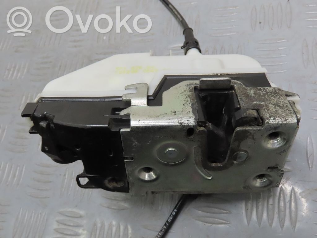 Citroen C2 Front door lock 