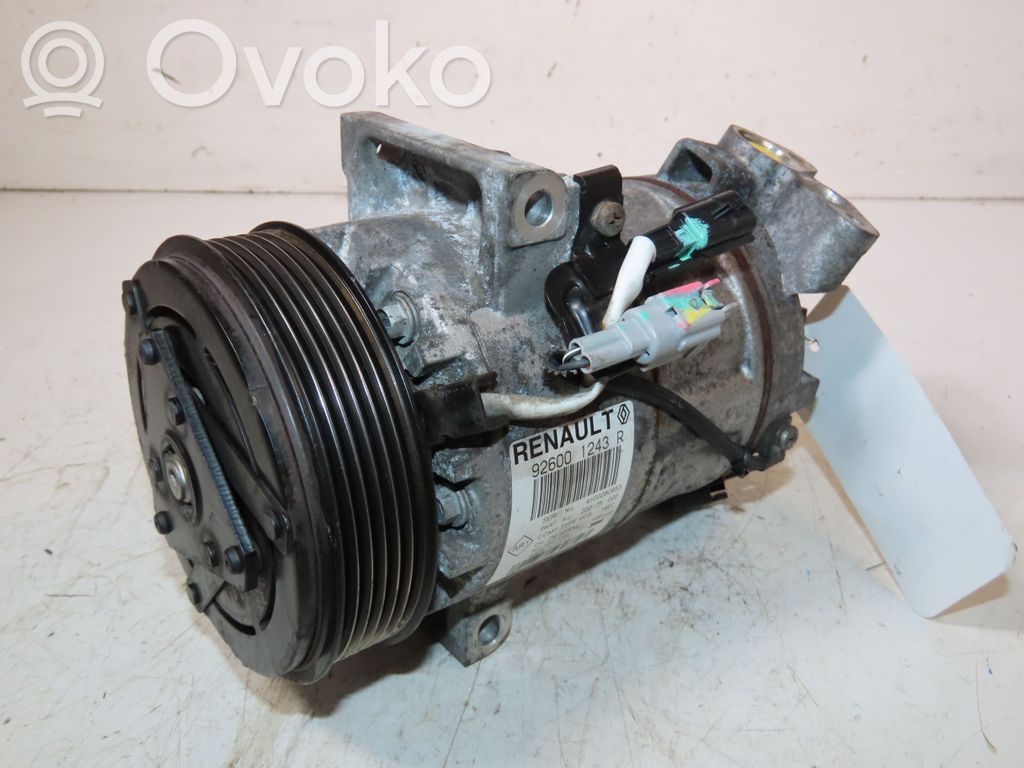 Renault Clio IV Ilmastointilaitteen kompressorin pumppu (A/C) 