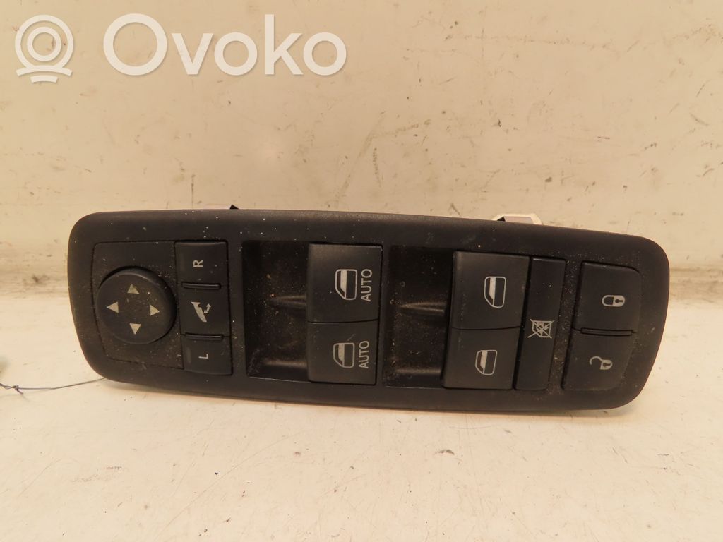 Dodge RAM 1500 DS Electric window control switch 