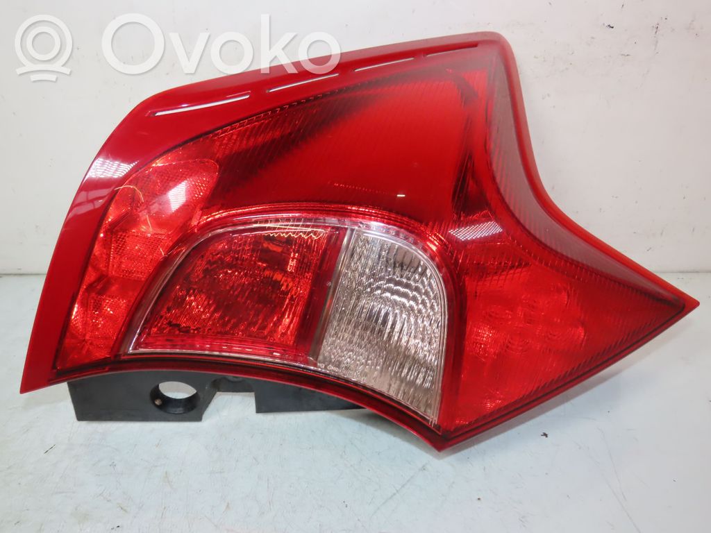 Rear/tail lights   265553VV0A
