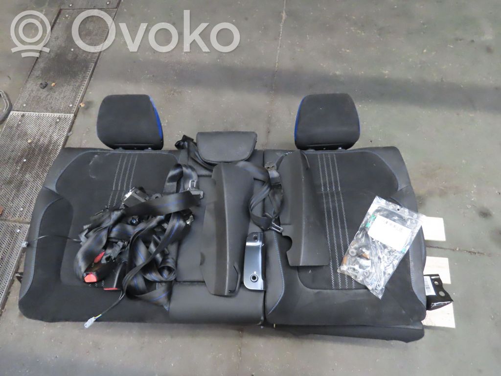 Seat set