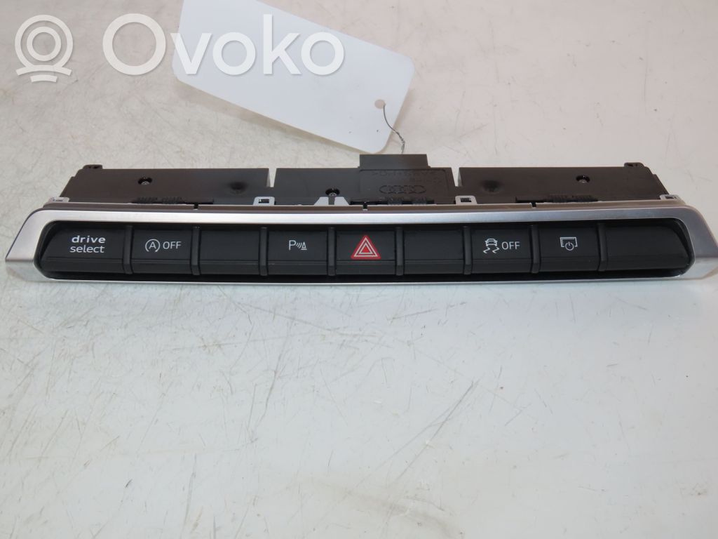 Audi Q2 - Botón interruptor de luz de peligro 