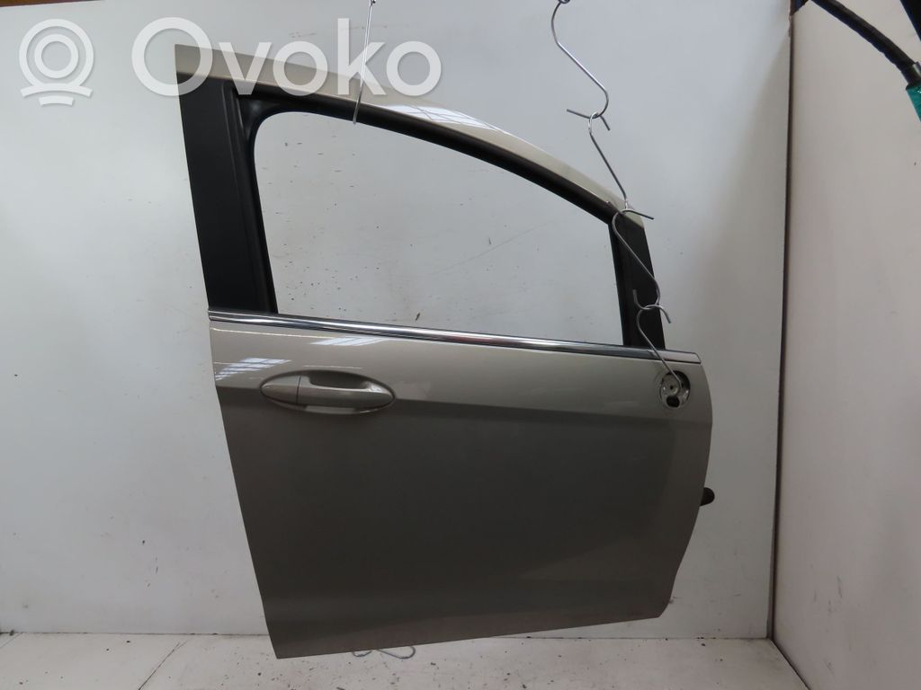 Etuovi   1752757